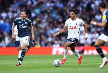 Tottenham vs Newcastle United (23:30 – 29/08)